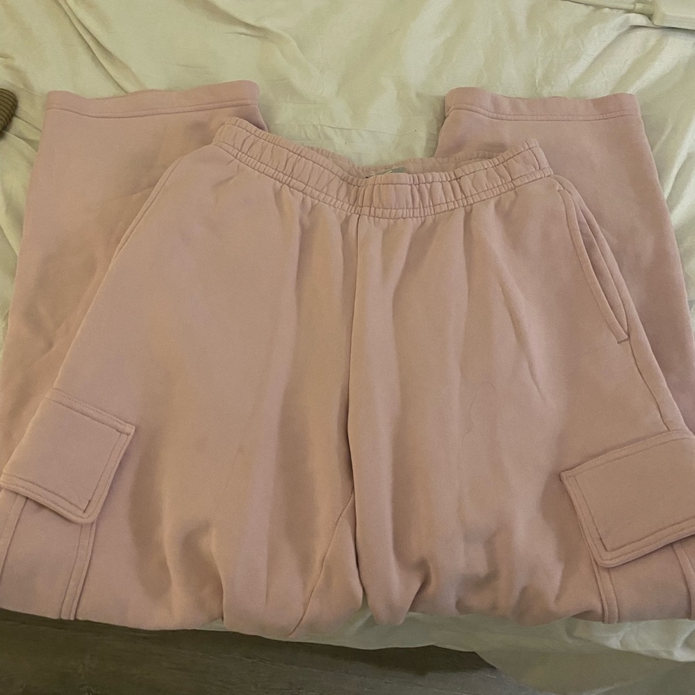 Aritzia wide leg cargo sweats